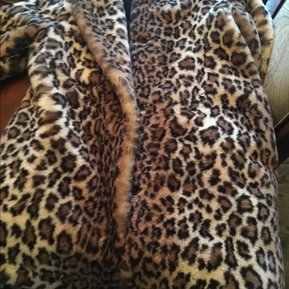 Faux fur leopard jacket - Picture 4 of 6